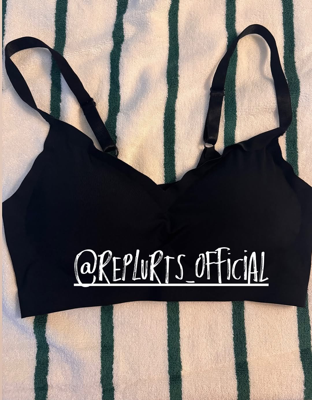 Photo shared by 우니 woony on July 25, 2025 tagging @replurts_official. May be an image of activewear, bra and text that says '@REPLURTS OFFiciAL'.