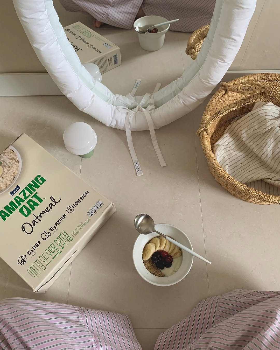 Photo shared by MIJI • 집꾸미기 • 육아일상 on September 22, 2025 tagging @fresh_fruity_, and @freshmaeil. May be an image of sleepwear, tea, baby bed, mirror and text.