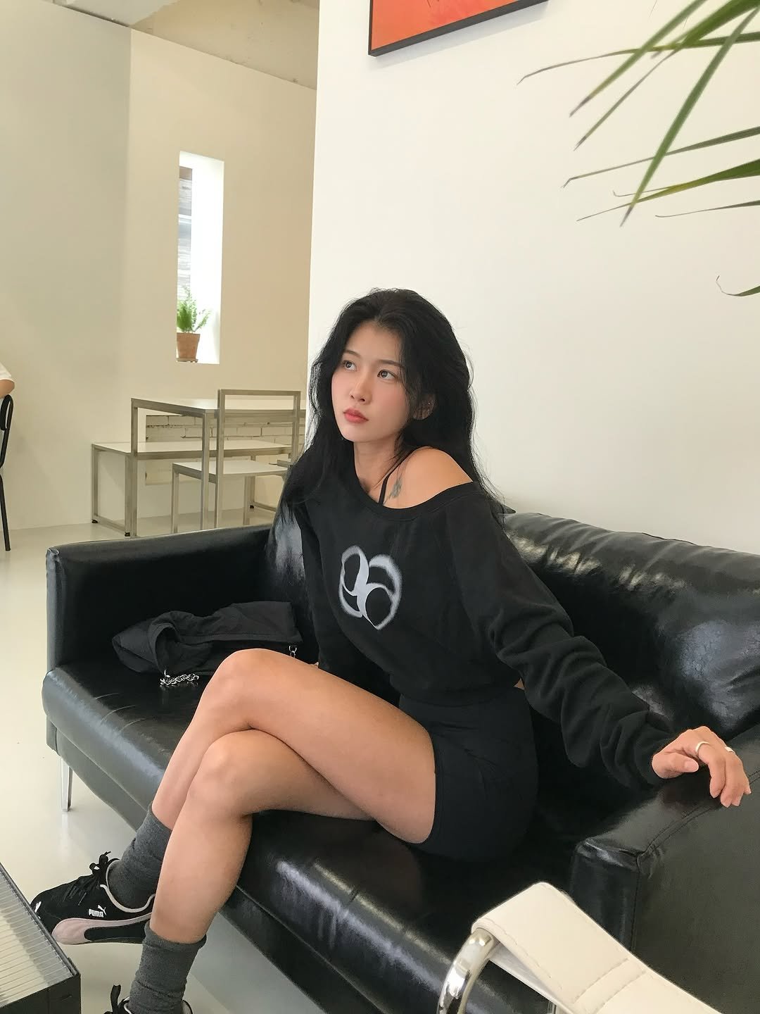 Photo shared by 염민경 on September 16, 2025 tagging @as_on_official, and @vividnbasic_official. May be an image of 1 person, activewear, sweatpants, sweatshirt, sweatsuit, miniskirt and text.