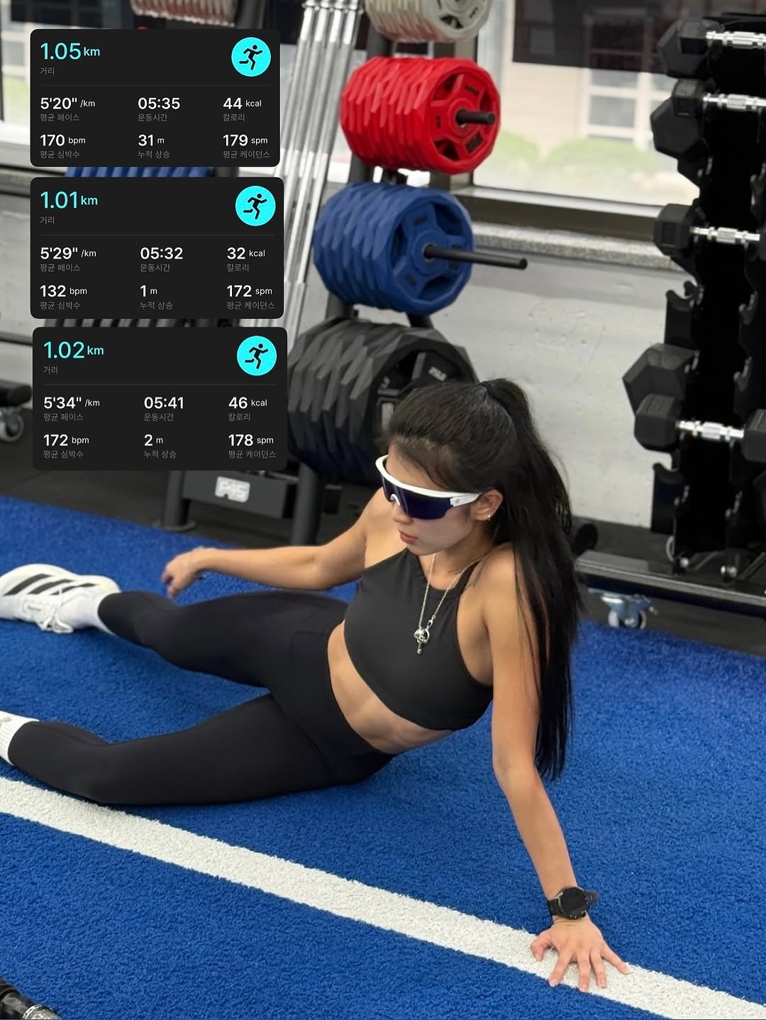 Photo by 염민경 on October 31, 2025. May be an image of ‎one or more people, activewear, sports equipment, sportswear and ‎text that says '‎1.05km بع 3 5'20" 05:35 44 44 kcal 170 bpm 31 179 1.01km 5'29" ikm में 05:32 32 32c kesi 132 bpm 1 1m 172 spm 1.02km हं 5'34" ikm 05:41 46 cal 172 bpm 2 178 spm‎'‎‎.