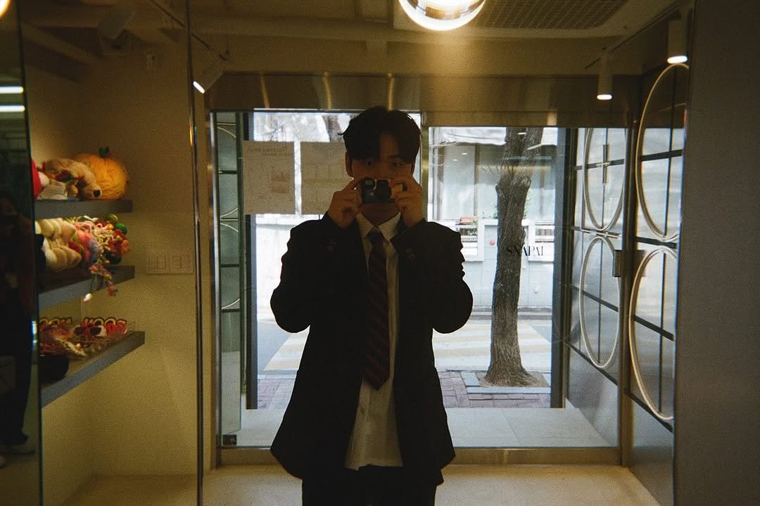 Photo shared by 이민재 on April 29, 2025 tagging @__minnjaee_.