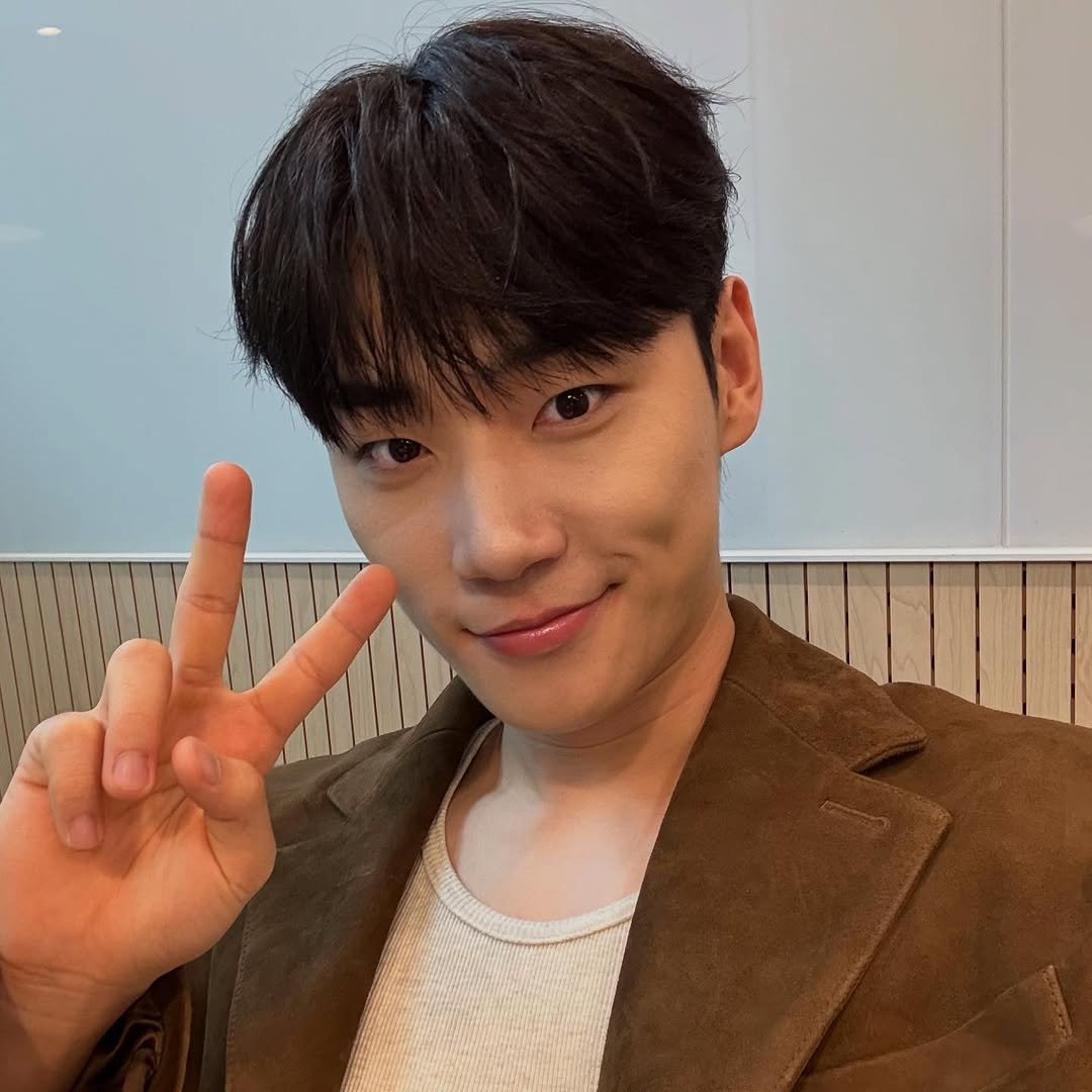 Photo shared by 이민재 on May 02, 2025 tagging @__minnjaee_.