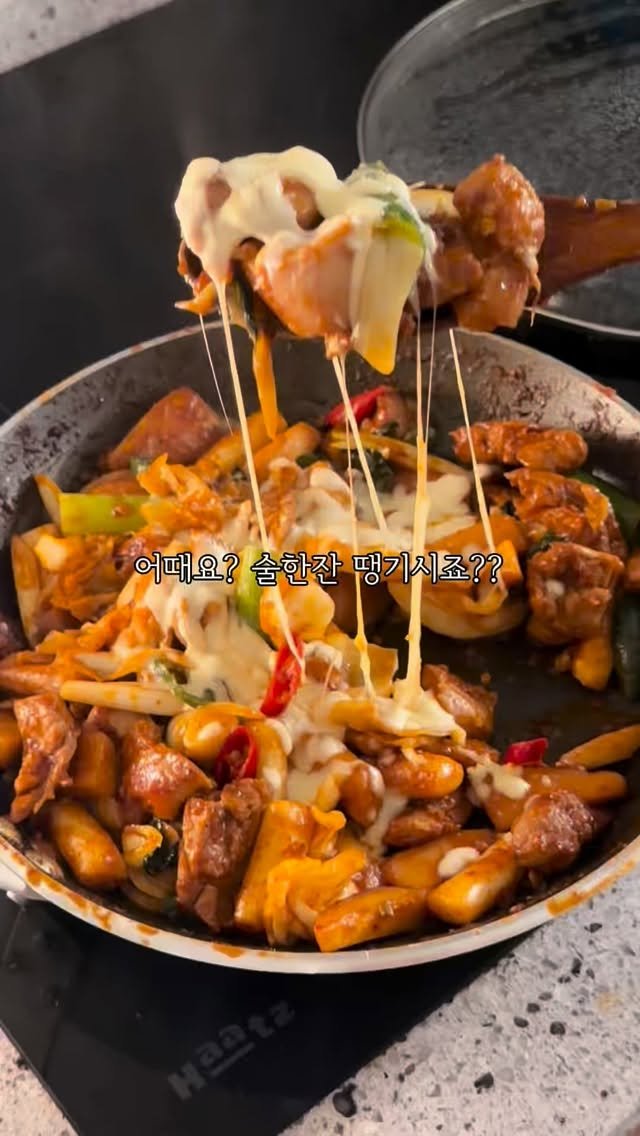 __missmom 게시물 이미지: 가을 건너뛰고 겨울 온 것 같은 오늘😵‍💫

이런날엔 쏘주 한잔 땡기는데.. 울...