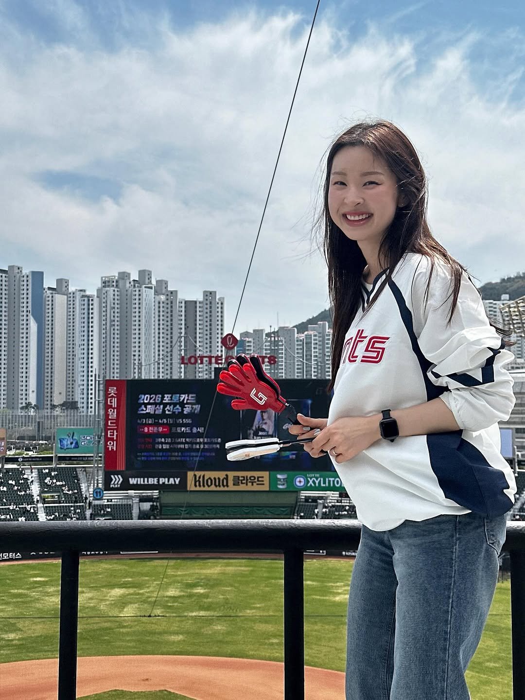 __mognireah 게시물 이미지: ᴀᴘʀɪʟ🌸🍀🌊

바쁜 일정 틈에 부산행˖⭒˚
사랑 듬뿍 받고 힐링...