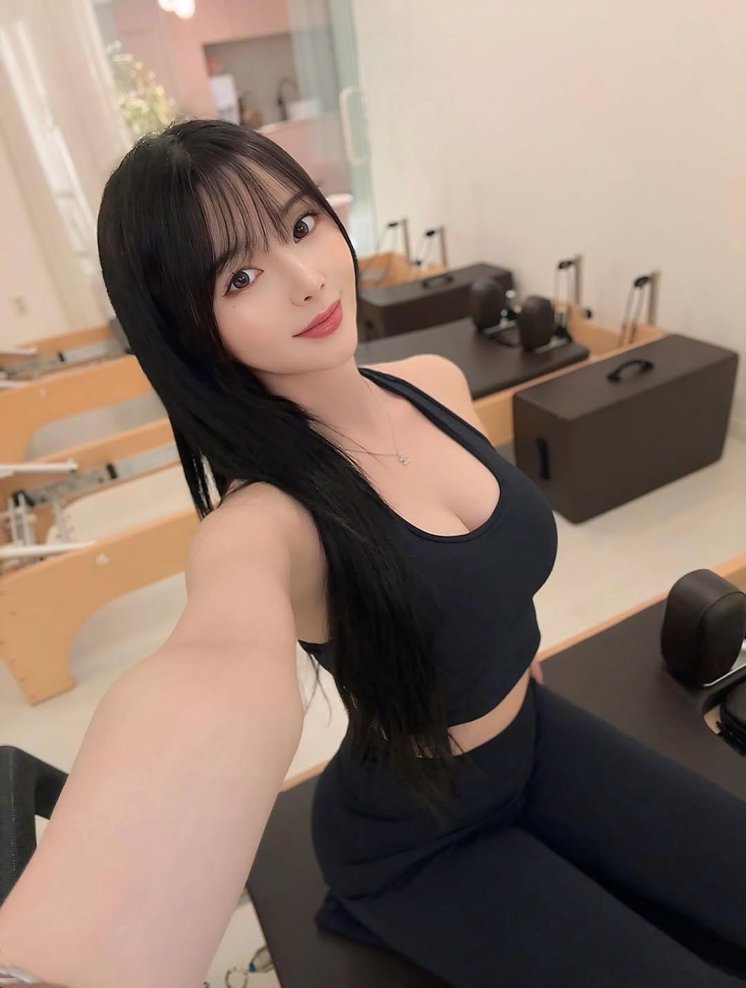 __pila_dy 게시물 이미지: 6월, 한 주의 시작 ✨🖤