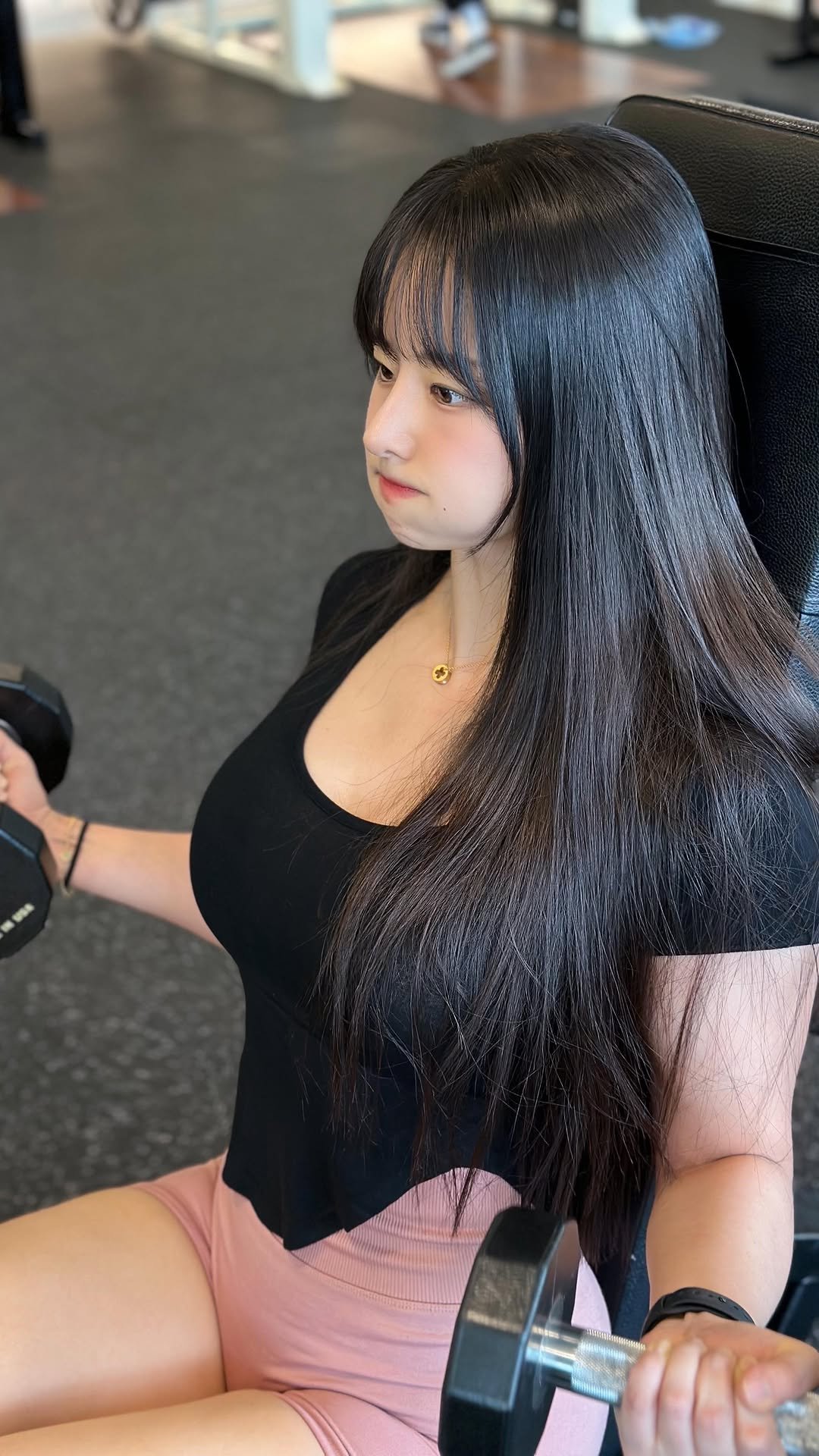 __seu1__ 게시물 이미지: 얼음땡!🧊

#운동하는여자 #fitnessgirl