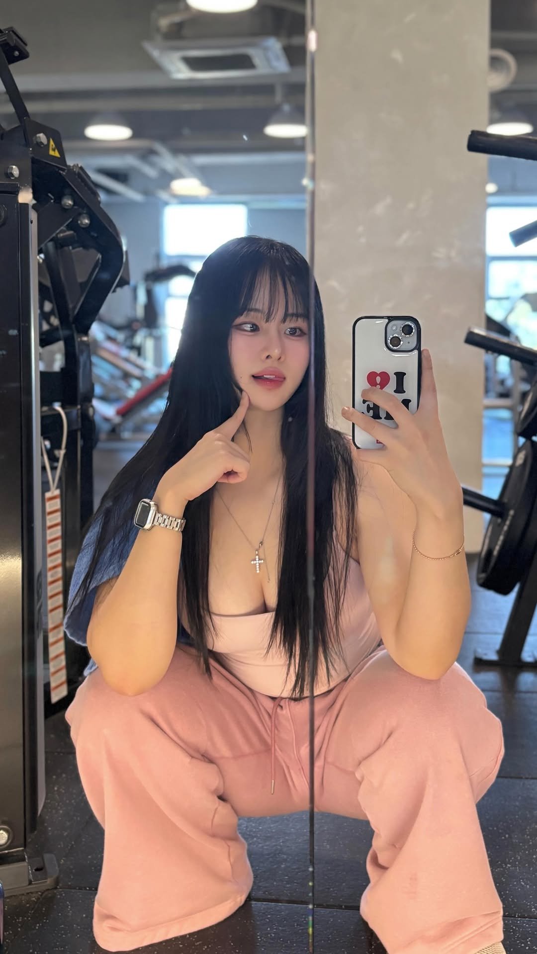 __seu1__ 게시물 이미지: 얘가 자꾸 저 때려요

#gymlife #gymtime #fitnesslife