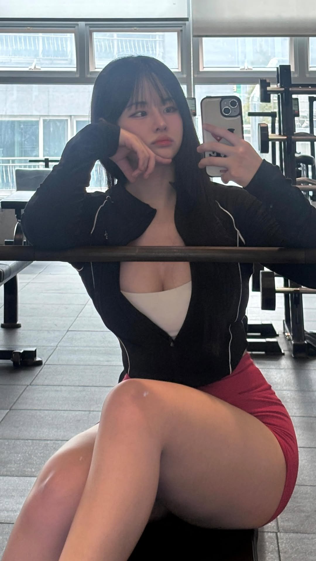 __seu1__ 게시물 이미지: 어우 팔이 더 아파요;;;;;

#하체운동 #legworkout #legworkout