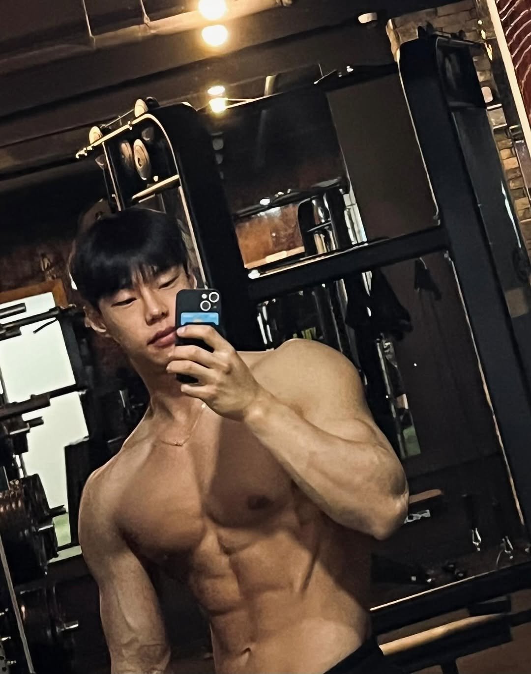 __seung_ki 게시물 이미지: 탄내 맡으러🔥