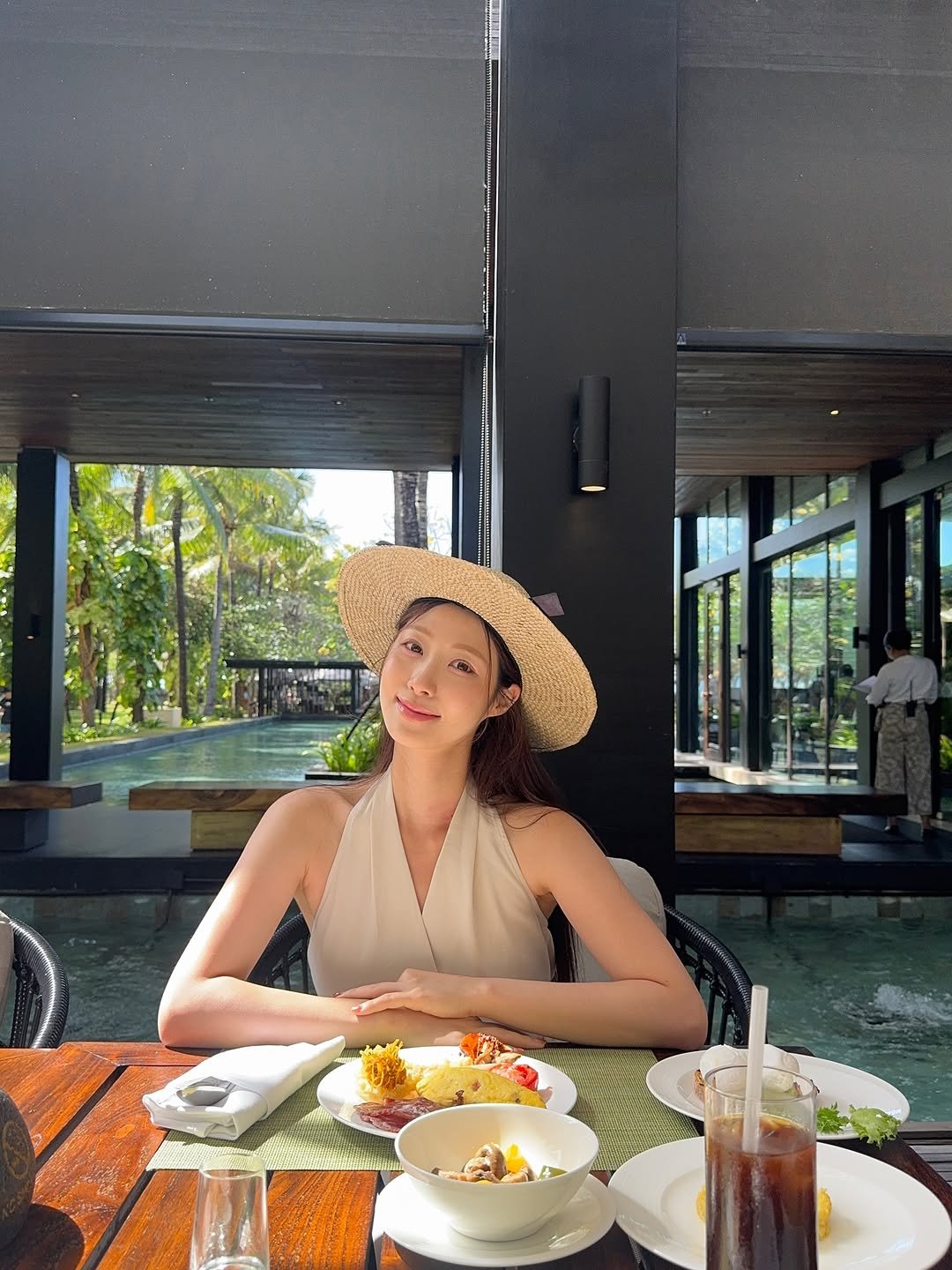 Photo by 김수연 on January 10, 2026. May be an image of sundress and outdoors.