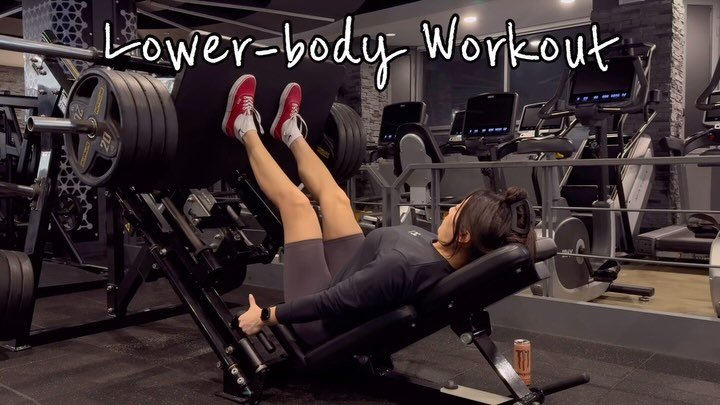 __xxseul 게시물 이미지: #lowerbodyworkout 
고요한 분위기 속 집중력 최고🫶🏻
하루 마무리는...
