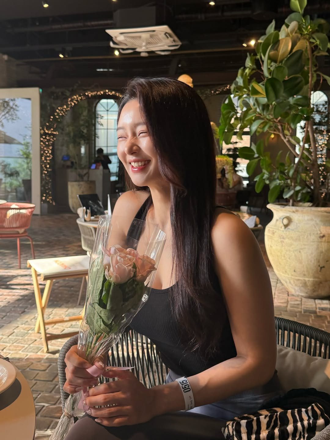 __youvelle 게시물 이미지: 따뜻함이 느껴져 활짝 웃을 수 있었듯
보다 더 많이 베풀 줄 아는 사람이...
