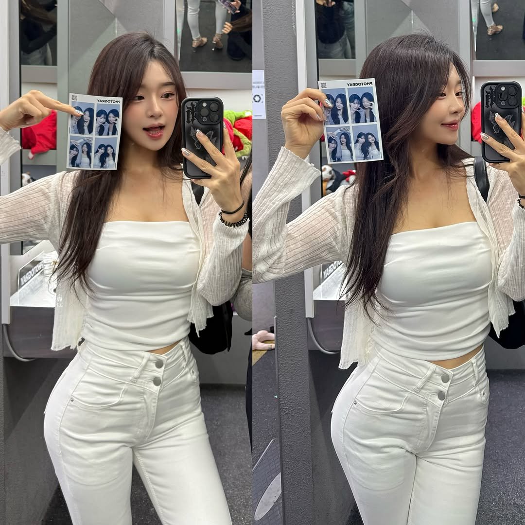__youvelle 게시물 이미지: 인생네컷 찍은것중 제일 맘에들었던날🤍

#인생네컷 #셀카 #우정 #사진 #운동하는여자