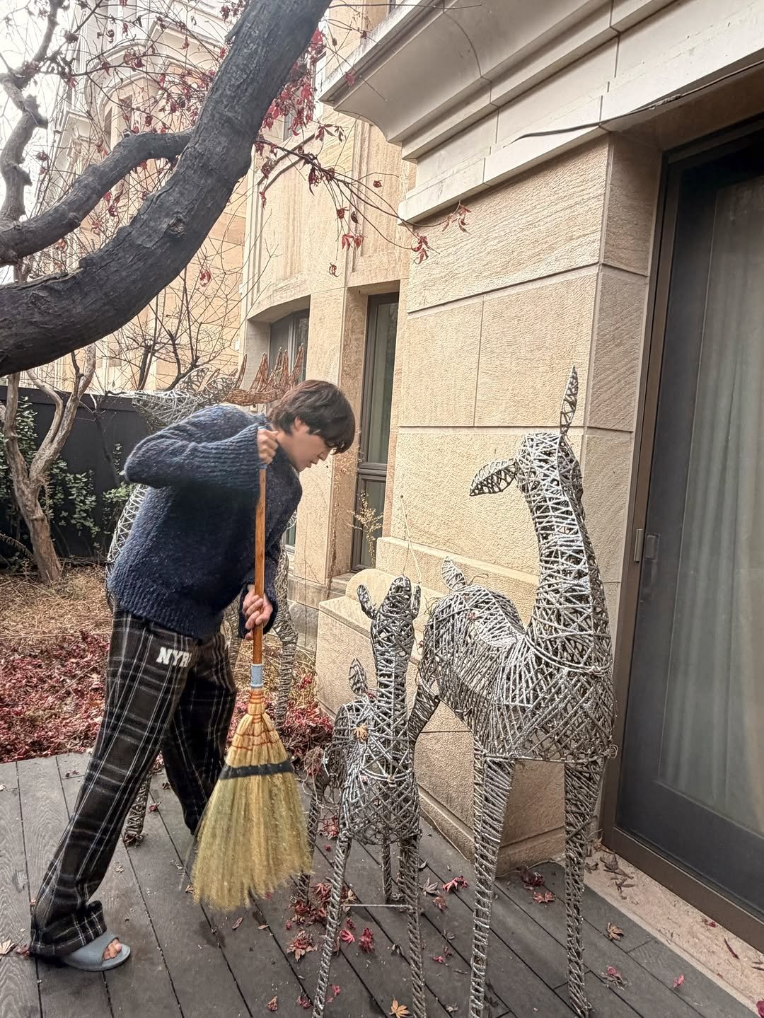 Photo by 장근석 Jang Keun-suk on December 11, 2025.