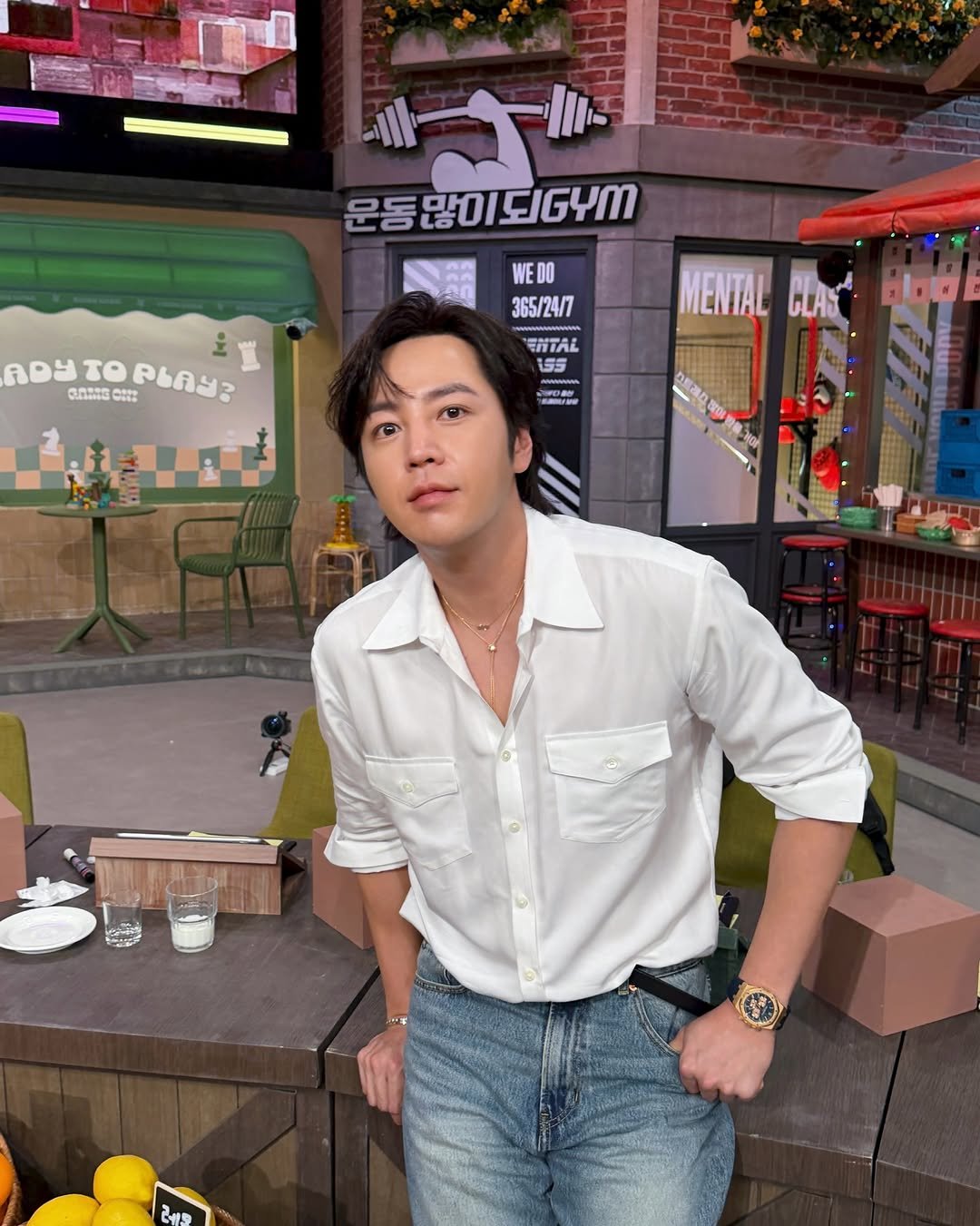 _asia_prince_jks 게시물 이미지: 네 번째 다시 보기 중. 바보인가? #놀라운토요일