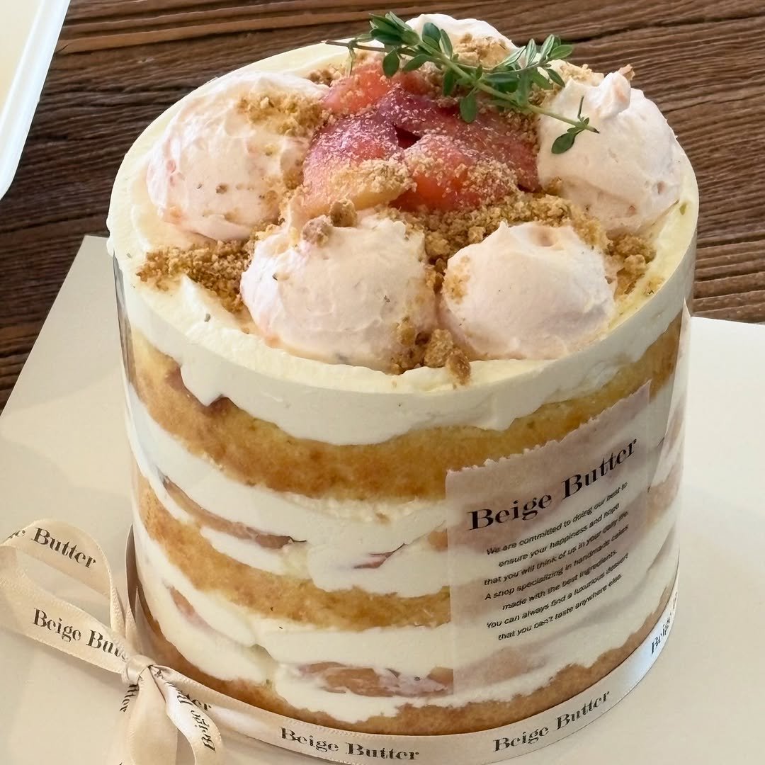 _beigebutter 게시물 이미지: 이제 망고는 안녕이구요 
복숭아를 이뻐해주셔야 합니다!!

근데 지금 망고가 아직...