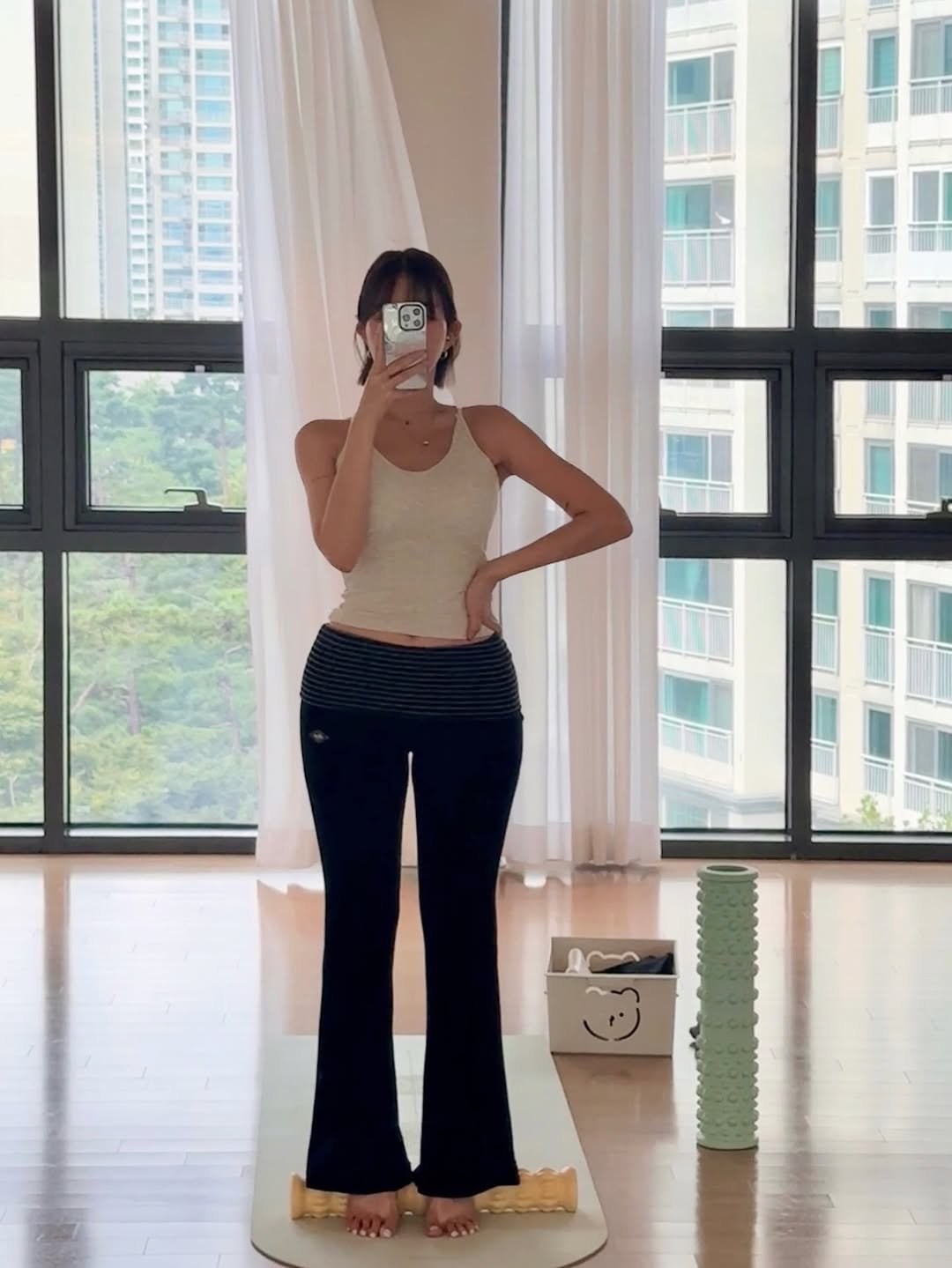 Photo by 차밍슬 | 공간사업 * 자기계발 * 자기관리 on November 04, 2025. May be an image of sweatpants and text.