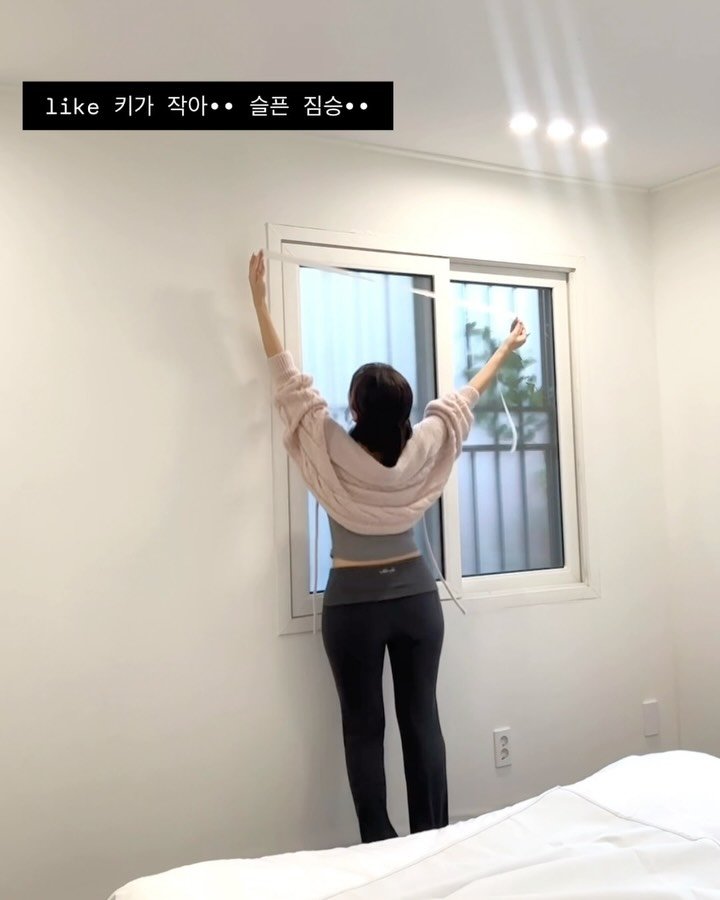 _charmingseul_ 게시물 이미지: 택배봉지 495584번 까고 서류41717회 준비하며 글로 다 담을 수 없는 다양한...