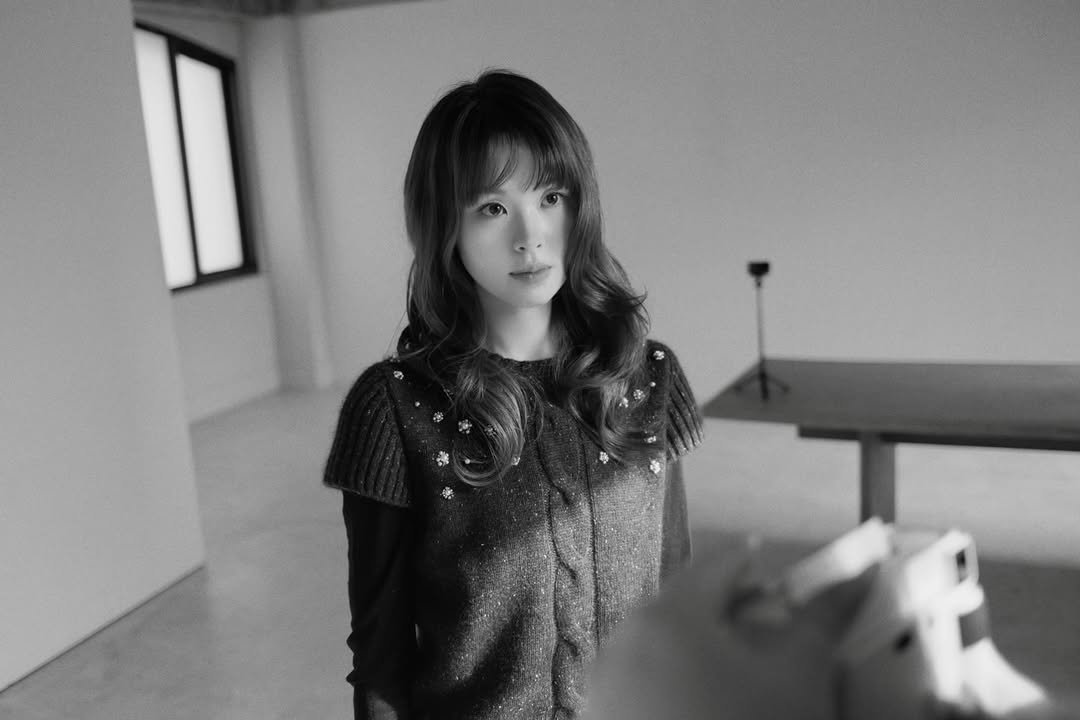 _choiyuree 게시물 이미지: [사랑을 하다 보면 불행과 행복 사이에서 어느 쪽에도 속하지 못한 채 허덕일 때가...