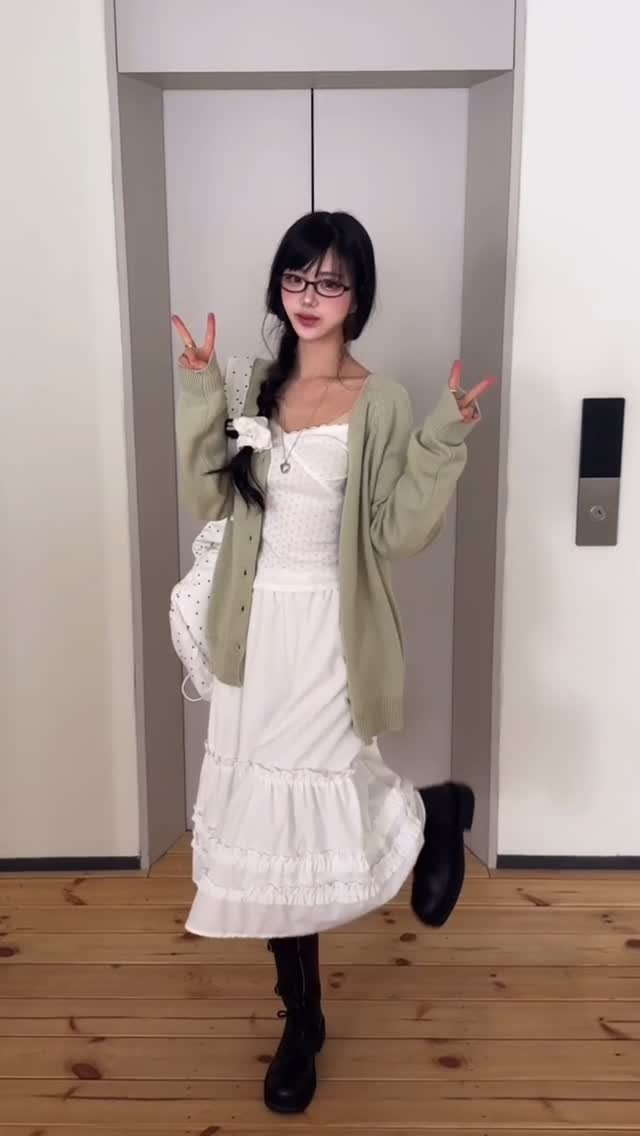 _cream_sugar 게시물 이미지: 업로드 하자마자 DM 폭주중 💌

이 핏, 이 분위기 ...반하지 않을 수가 없는...