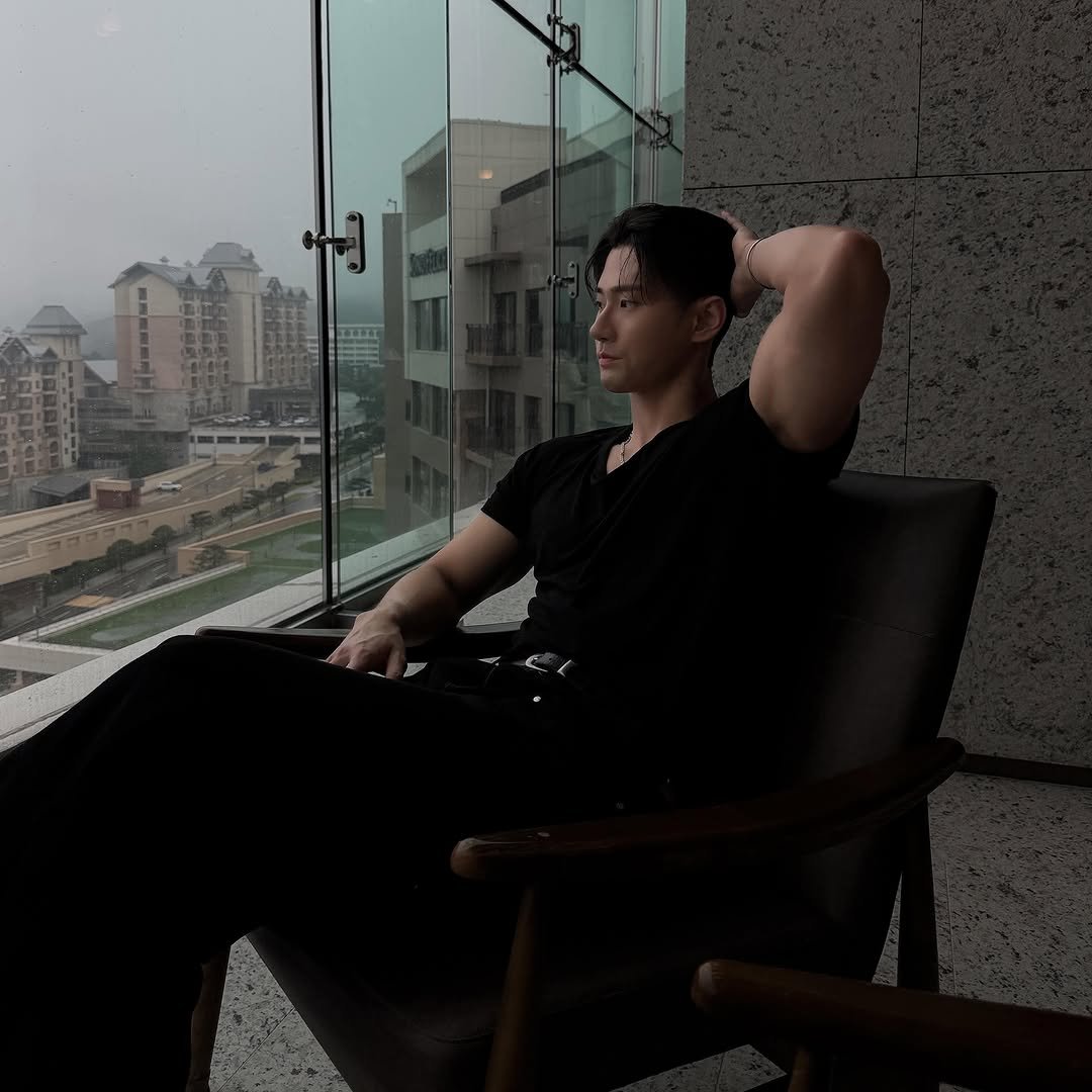 _dec.5xo 게시물 이미지: 카드를 뺏기고 사진을 얻었다