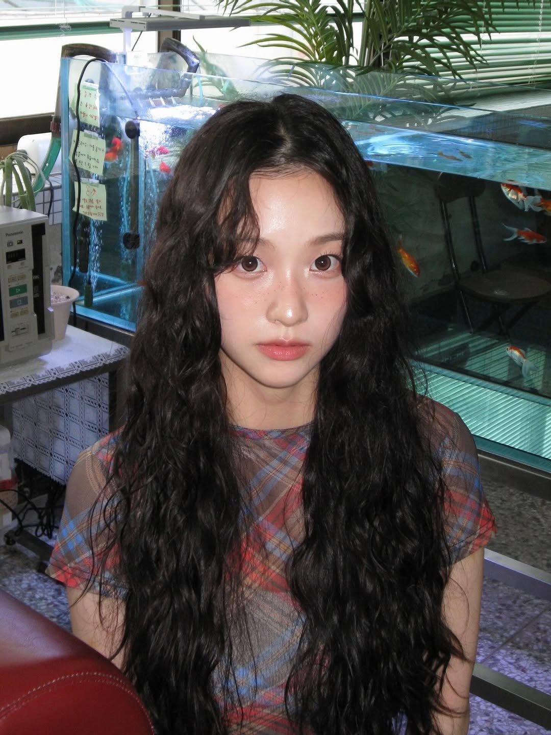 Photo by 김이경 Kim Yi Kyeong on August 19, 2025. May be an image of 1 person, braids and text.