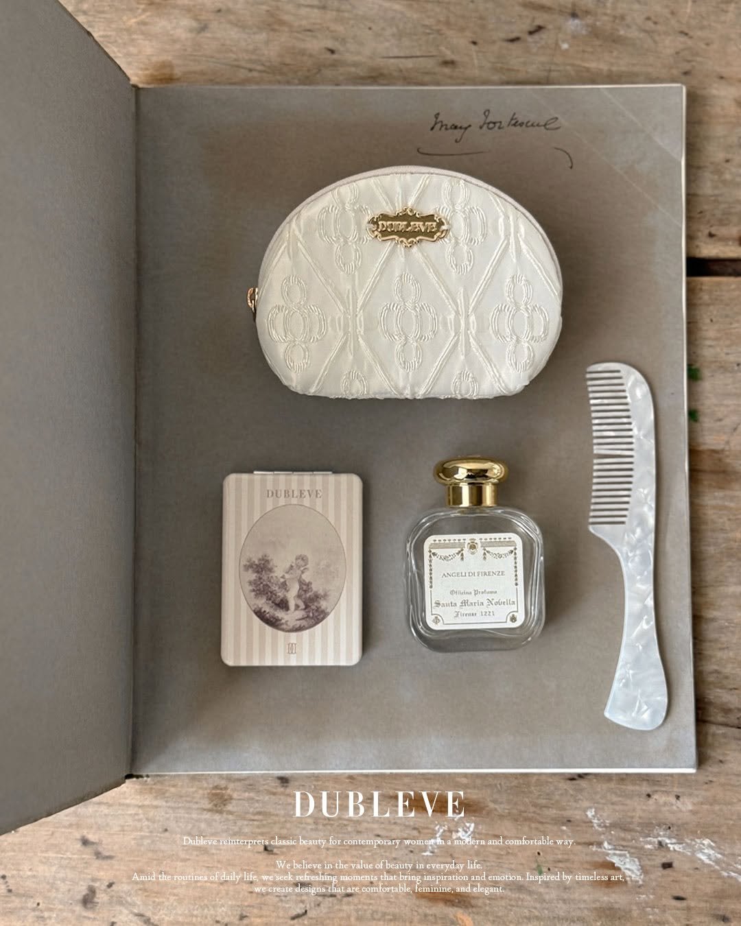 Photo by 드브르베 DUBLEVE on August 28, 2025. May be an image of fragrance, hair brush, perfume, bar soap, comb, hand cream and text.