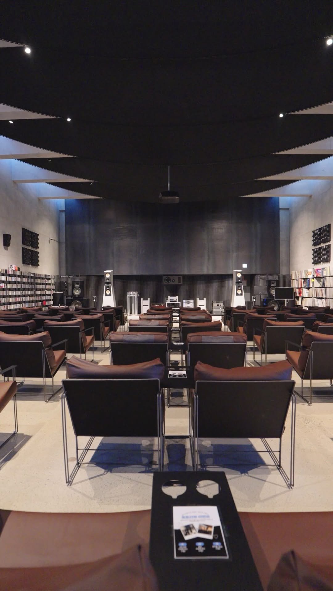 _he_said_that 게시물 이미지: 8억대 하이엔드 오디오와 1만여장의 희귀LP들을 망라하는 컬렉션 음반, 음악...