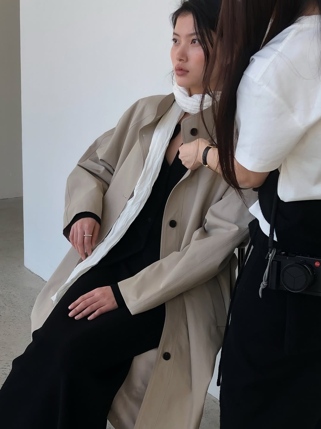 Photo by 혜정 on February 18, 2026. May be an image of duffle coat, overcoat, turtleneck and text.