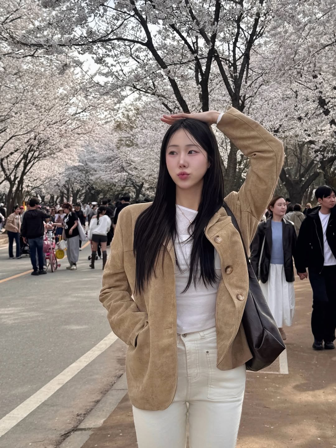 Photo shared by 서 현 on April 12, 2026 tagging @_hyn_n. May be an image of text.