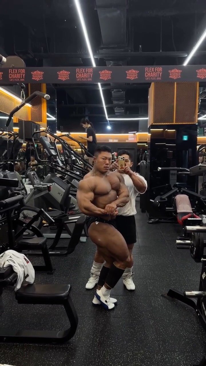 _iloveprotein 게시물 이미지: 🧘

 결혼기념일 하체운동 완료

이제 가정을 지키러..

견뎌