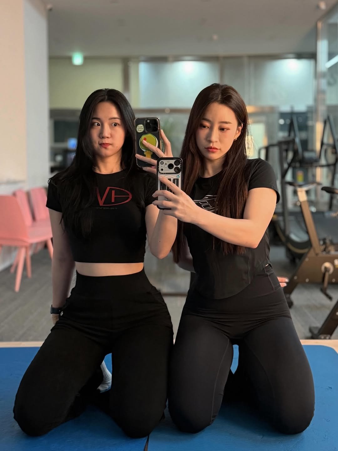 _imsodam 게시물 이미지: 불만소담->행복소담
(Sleek effect)