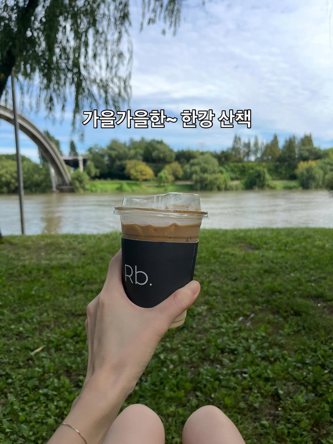 _isn.t_it 게시물 이미지: 어느새 가을가을한 날씨가 됐네요~
요즘 시간이 아깝다는 생각을 많이해요.
오늘에...