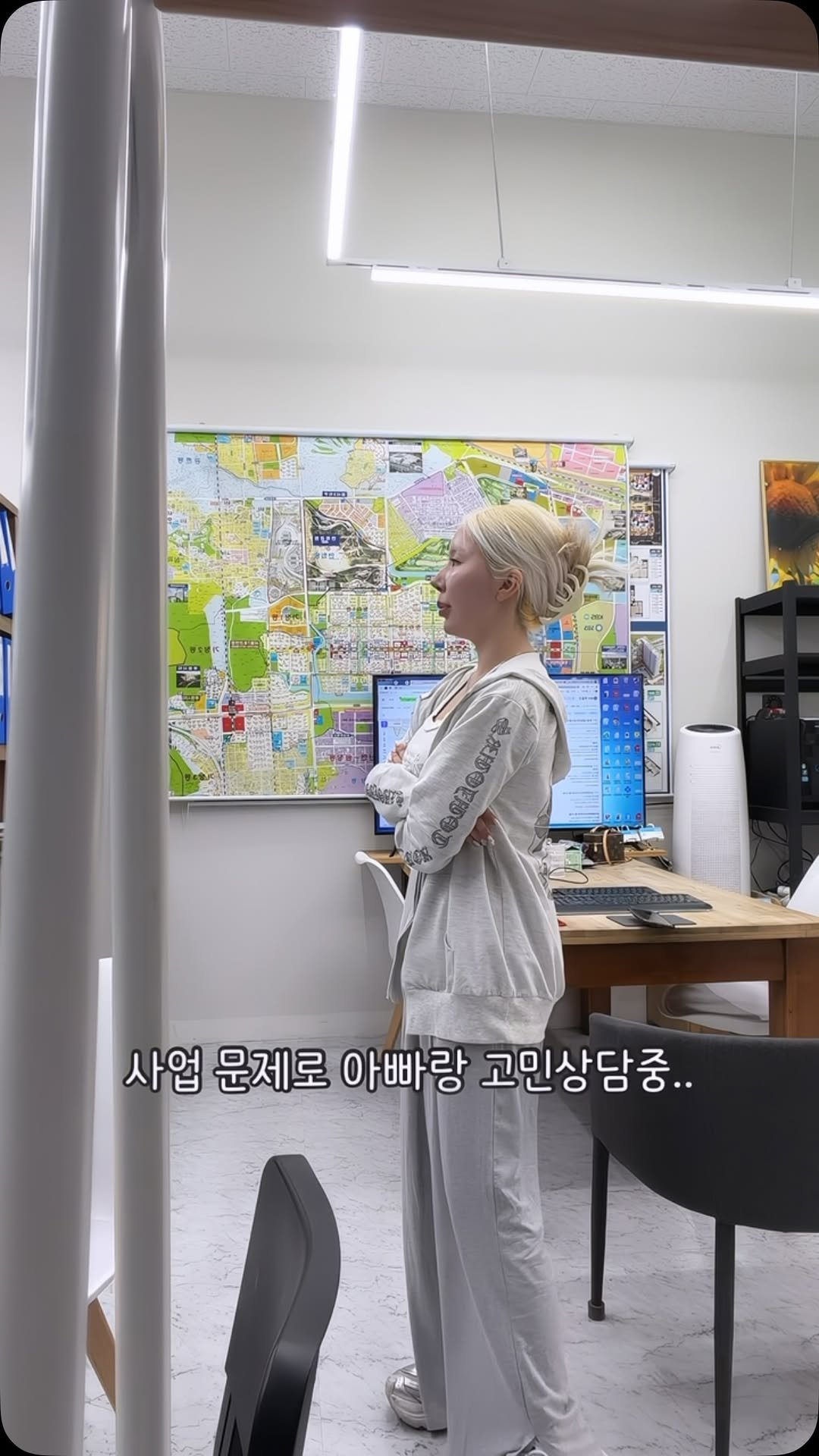 _j__unni 게시물 이미지: 대학교 졸업하고 2019년, 23살에 사업을 시작했어요.

통장에 있던 30만...