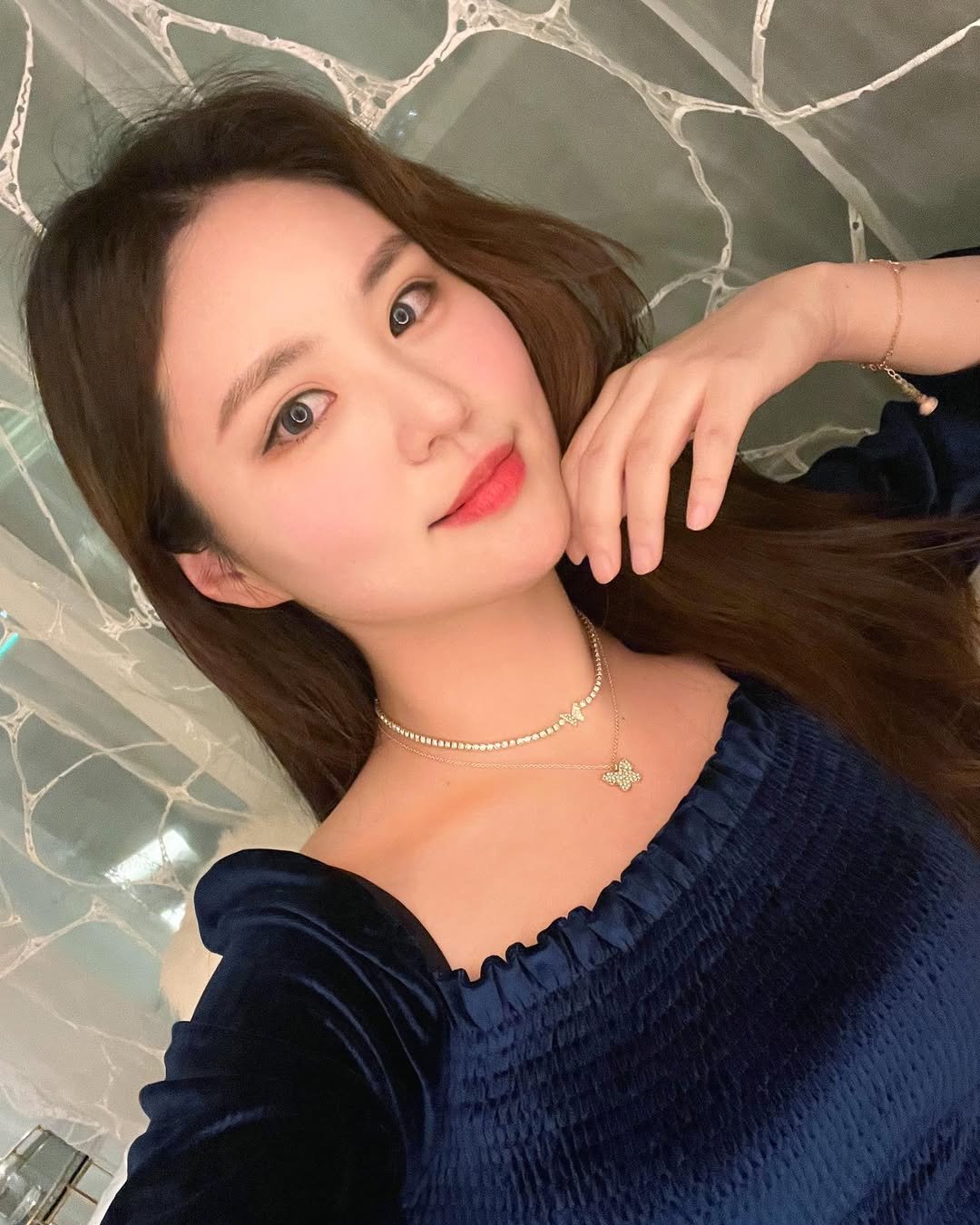 Photo shared by 𝒮𝒾𝓇𝒾 on January 09, 2023 tagging @barog_gangnam.
