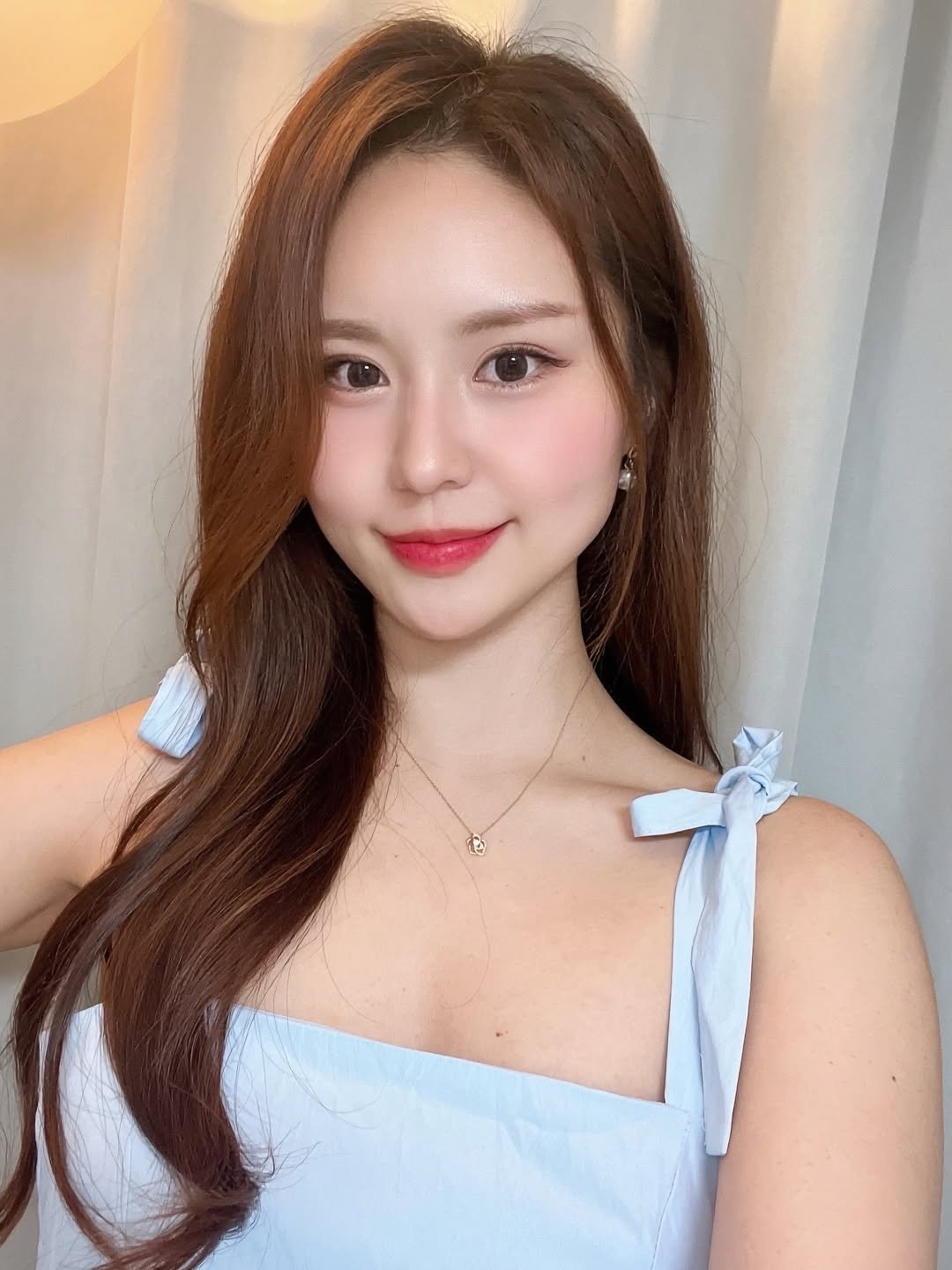 Photo by 𝒮𝒾𝓇𝒾 on December 12, 2025. May be an image of one or more people, hair, top and text.