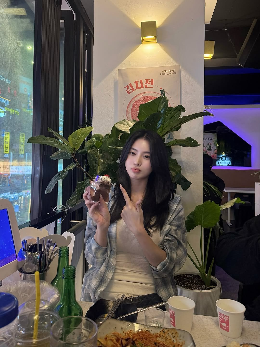 _jayomi_ 게시물 이미지: 힝 내 케이크 뭉게짐 ㅜ

케크 고마버용❣️

뭉게진 강아디