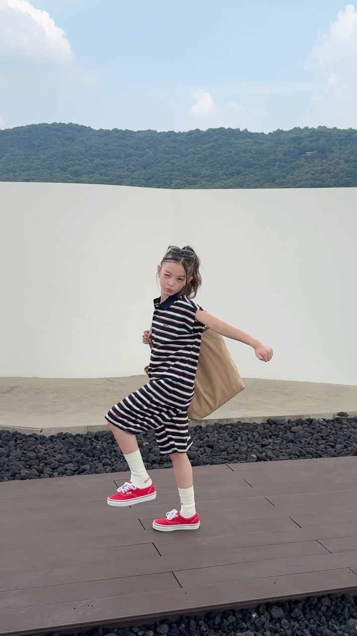 _jkids_ 게시물 이미지: 여름 휴가에 뭐입지?😻 

#제이키즈 #여름코디 #아동복패션 #여름휴가패션
