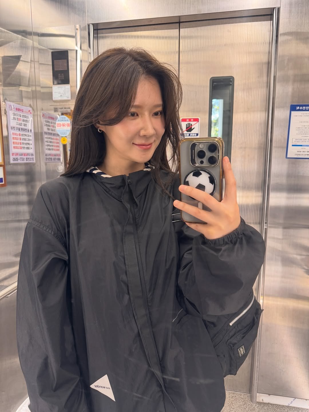 Photo shared by 🦦 on April 22, 2026 tagging @pleasure_ps, and @dr.sonyuseok. May be a selfie of duffle coat, parka, mirror, jacket, raincoat and text.