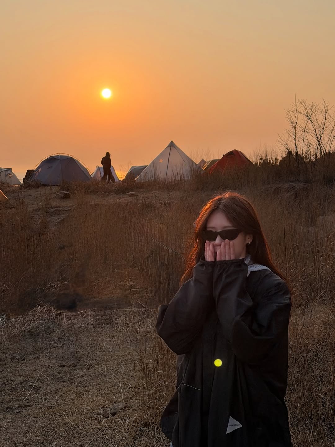 Photo shared by 🦦 on March 22, 2026 tagging @campingandstyle. May be an image of parka, twilight, outdoors and text.