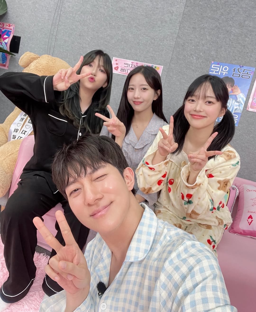 Photo shared by 김똘똘 DDOLDDOL on December 10, 2025 tagging @u_whoooo, @bbo9_me, and @_kxx_vin_. May be an image of one or more people and text.