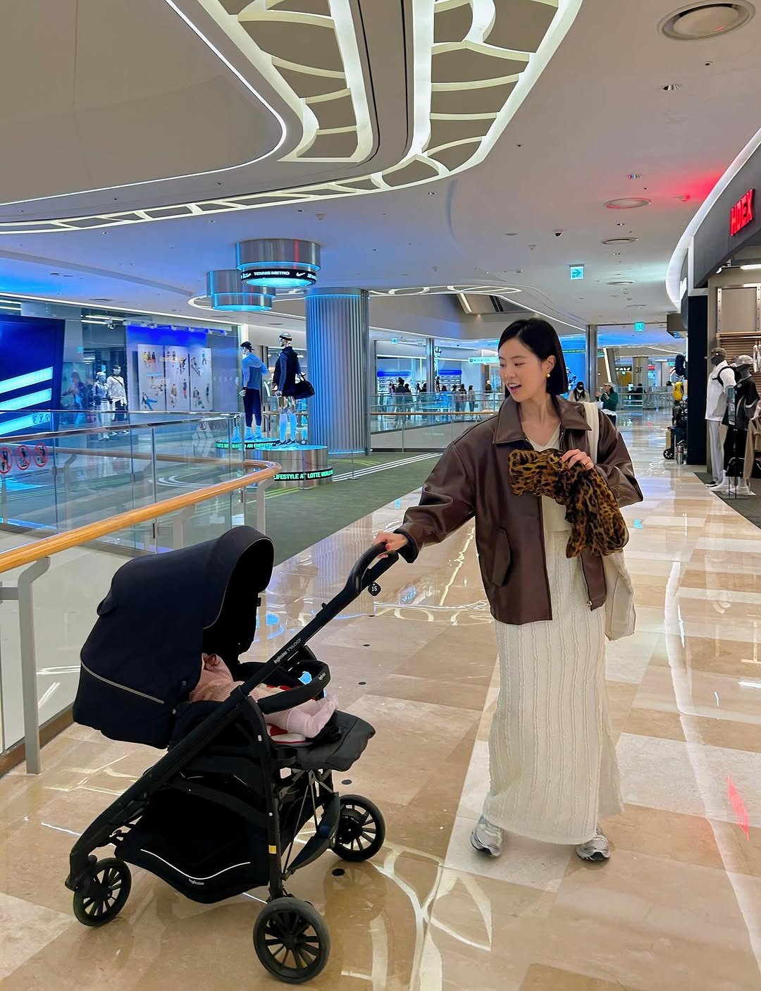 Photo by CHOI YEOKYUNG on November 03, 2025. May be an image of baby, buggy and text.