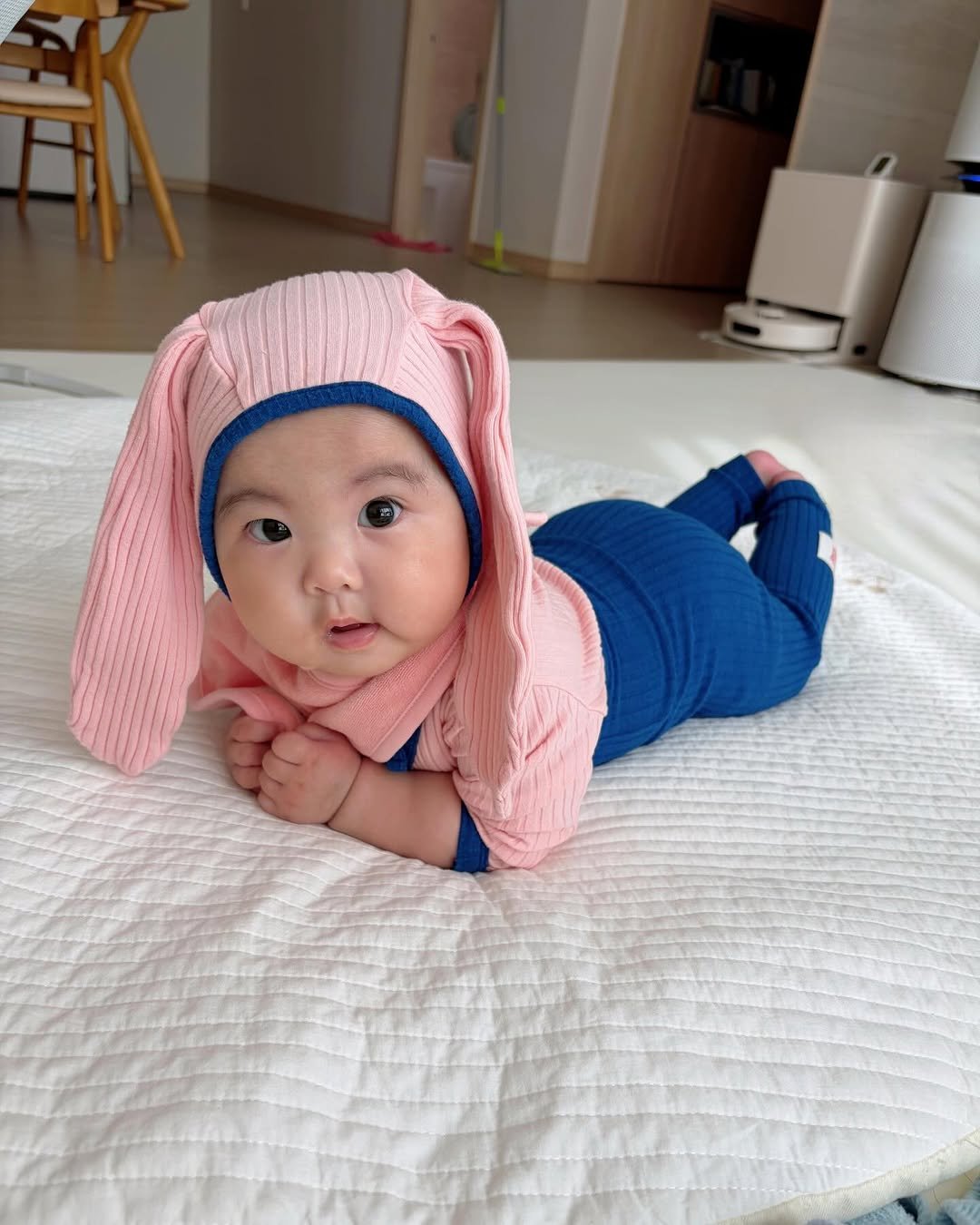 Photo shared by CHOI YEOKYUNG on December 08, 2025 tagging @rawumber.kr, and @haye.log_. May be an image of baby, costume and text.