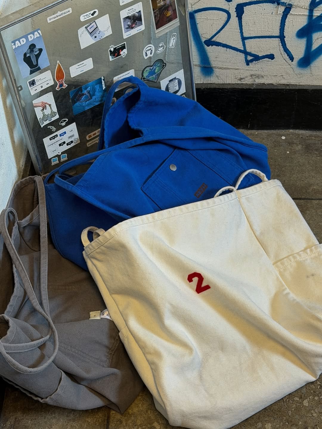 Photo shared by 이준혁 on December 20, 2025 tagging @aeth.site. May be an image of tool bag, pouch, drawstring, grocery bag and text.