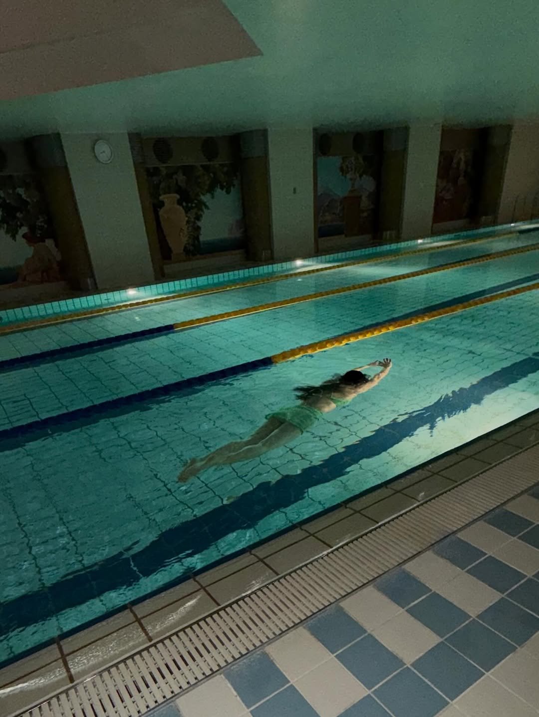 Photo by 이주은 on February 07, 2026. May be an image of swimming, pool and text.