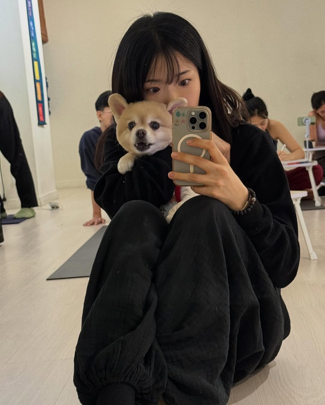_lucy_yoga 게시물 이미지: 멍!