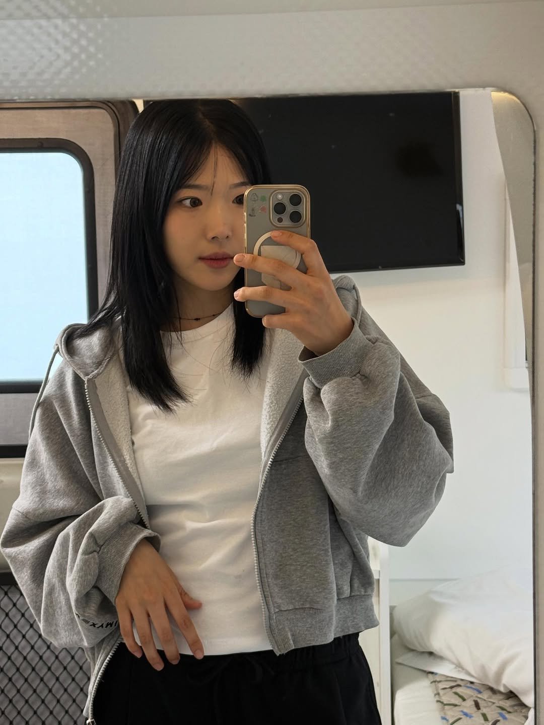 _lucy_yoga 게시물 이미지: 우리하루 첫 카라반 🦄💘💜 요즘 누나랑 하루종일 붙어있어서 좋지?