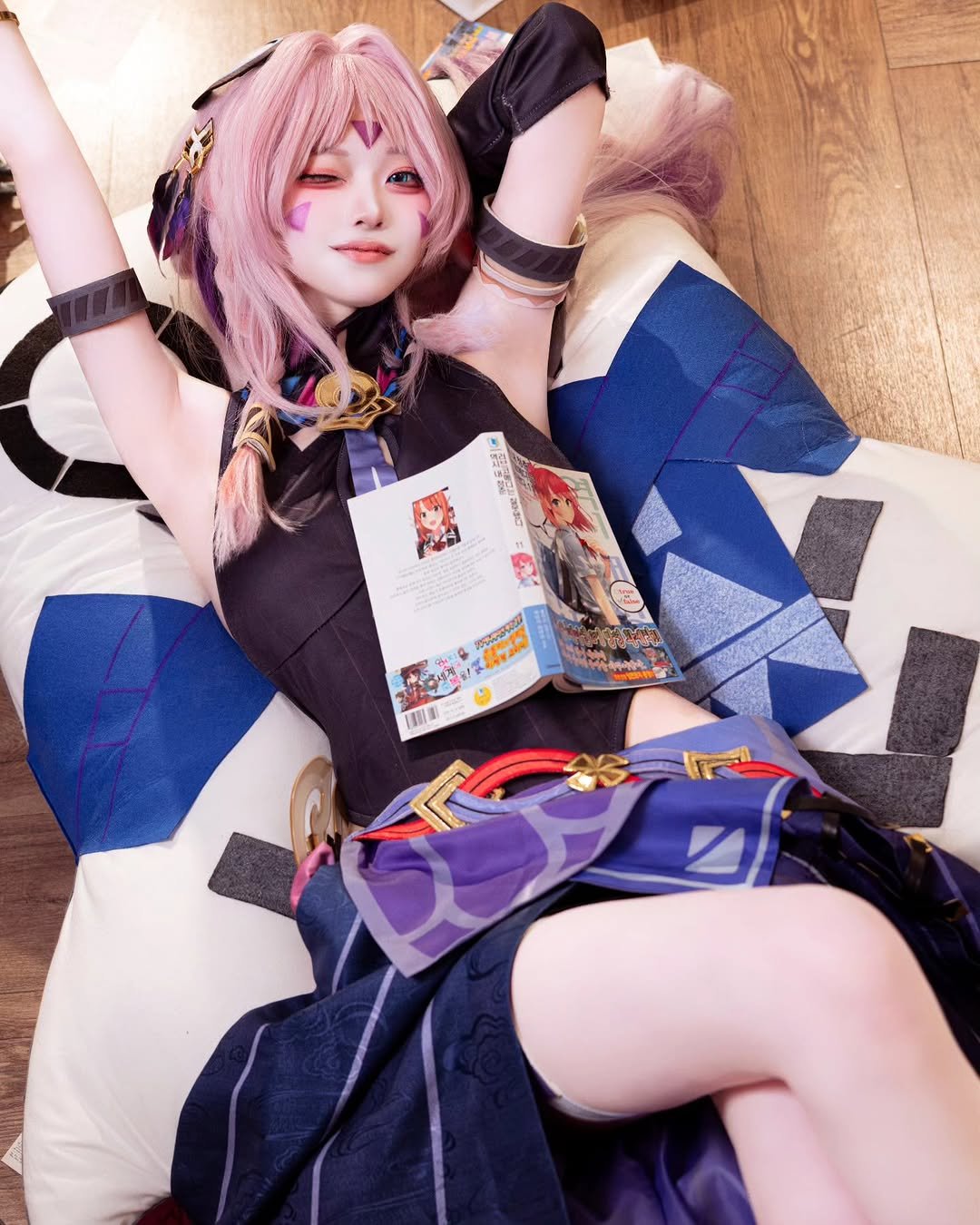 Photo shared by MAYONEZE 마요네즈 on March 07, 2025 tagging @d0pdop2.