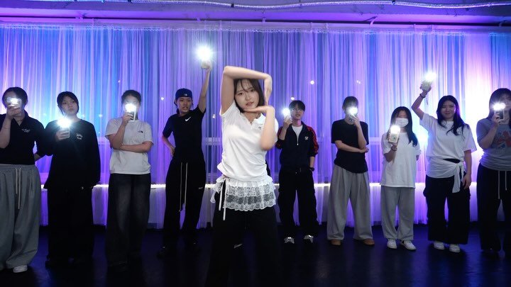 _mell0ow._ 게시물 이미지: ✨Yes or No✨
•
•
#choreobyme...