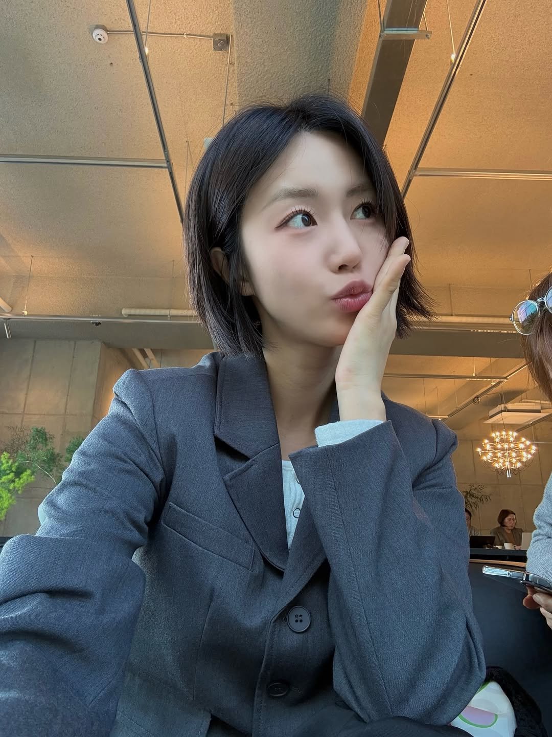 _miniyeons 게시물 이미지: 늦게 일어나서 머리 못한 나 반성해~